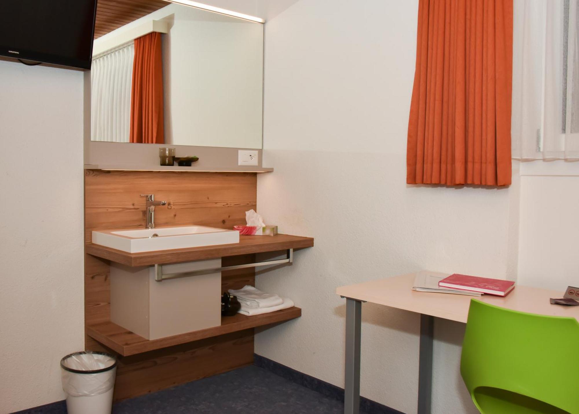 Hotel Krone Attinghausen Habitación foto