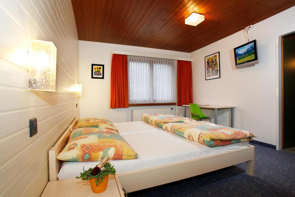 Hotel Krone Attinghausen Habitación foto